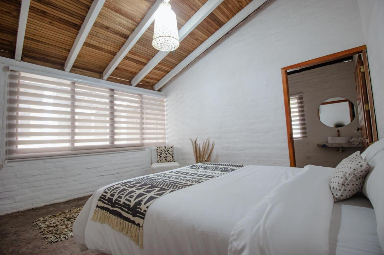 バーニョス Rustic Quinta La Aurora Bed & Breakfast エクステリア 写真