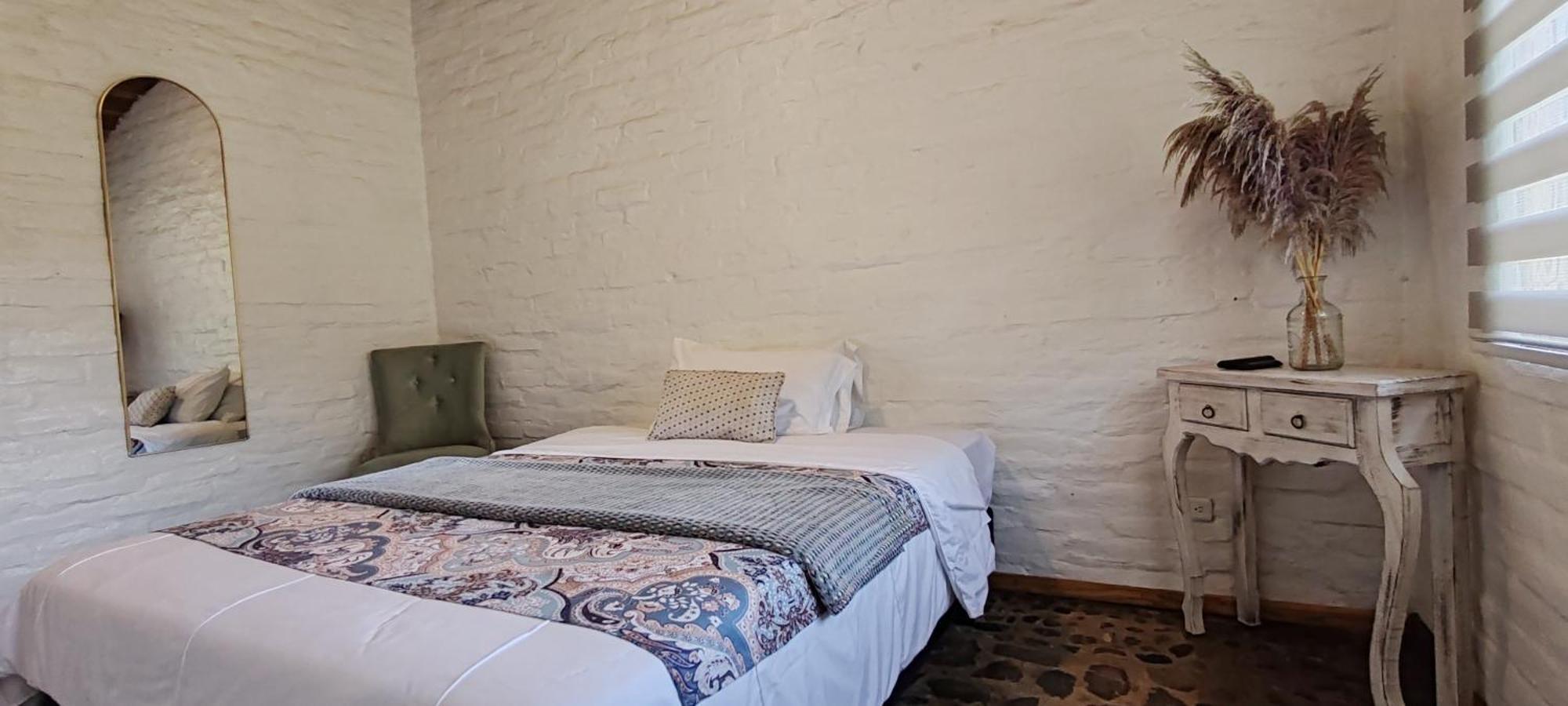 バーニョス Rustic Quinta La Aurora Bed & Breakfast エクステリア 写真